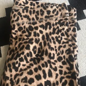 VS Pink Leopard Leggings NWOT